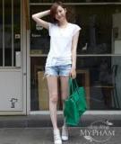 Cá tính và gợi cảm trong short rách