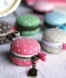 Hộp quà kiêm ví mini “đội lốt” macaron