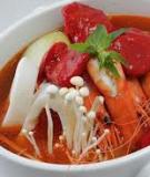 Canh gấc hải sản