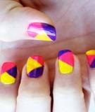 Vẽ nail color block chơi thu